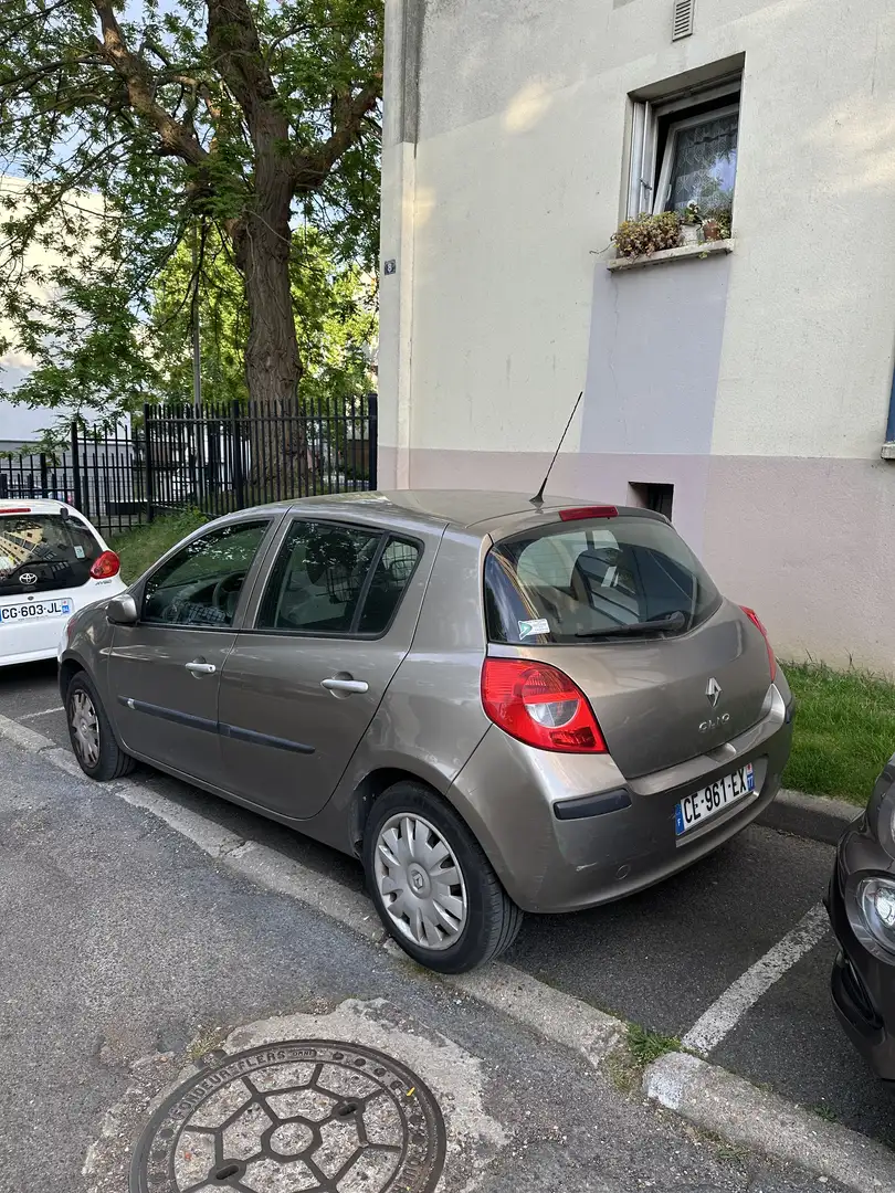 Renault Clio 1.5 dCi 65 Confort Authentique - 1