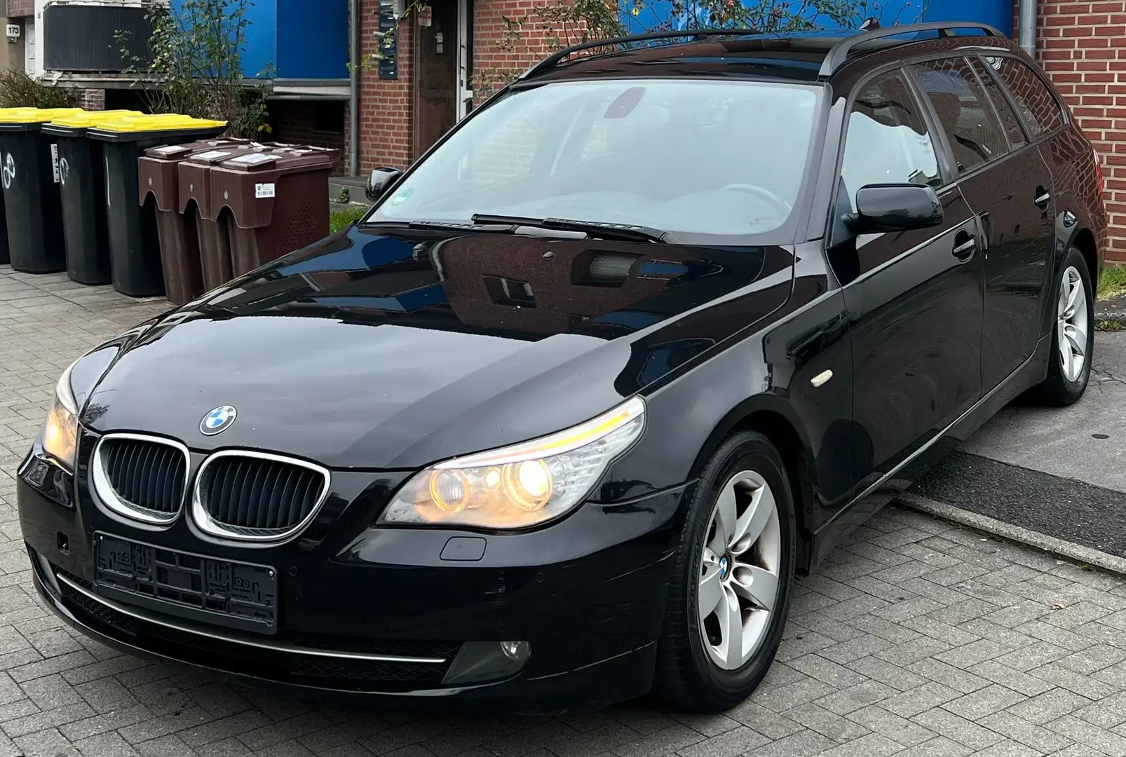 BMW 520 520d *TEMPO-PDC:TÜV NEU* Schwarz - 1