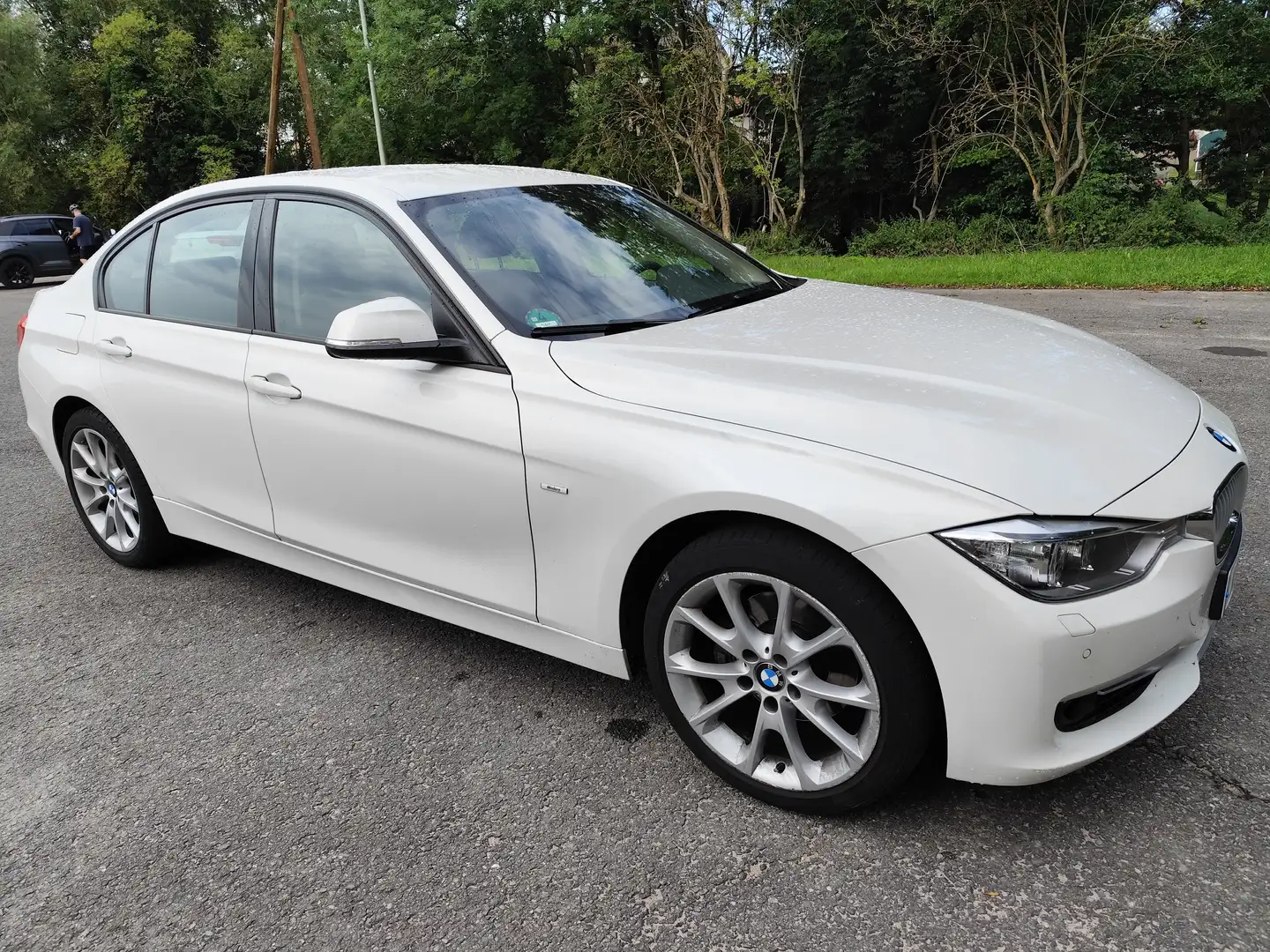 BMW 320 d xDrive erst 54969 km mit Garantie 1. Hand Blanc - 1