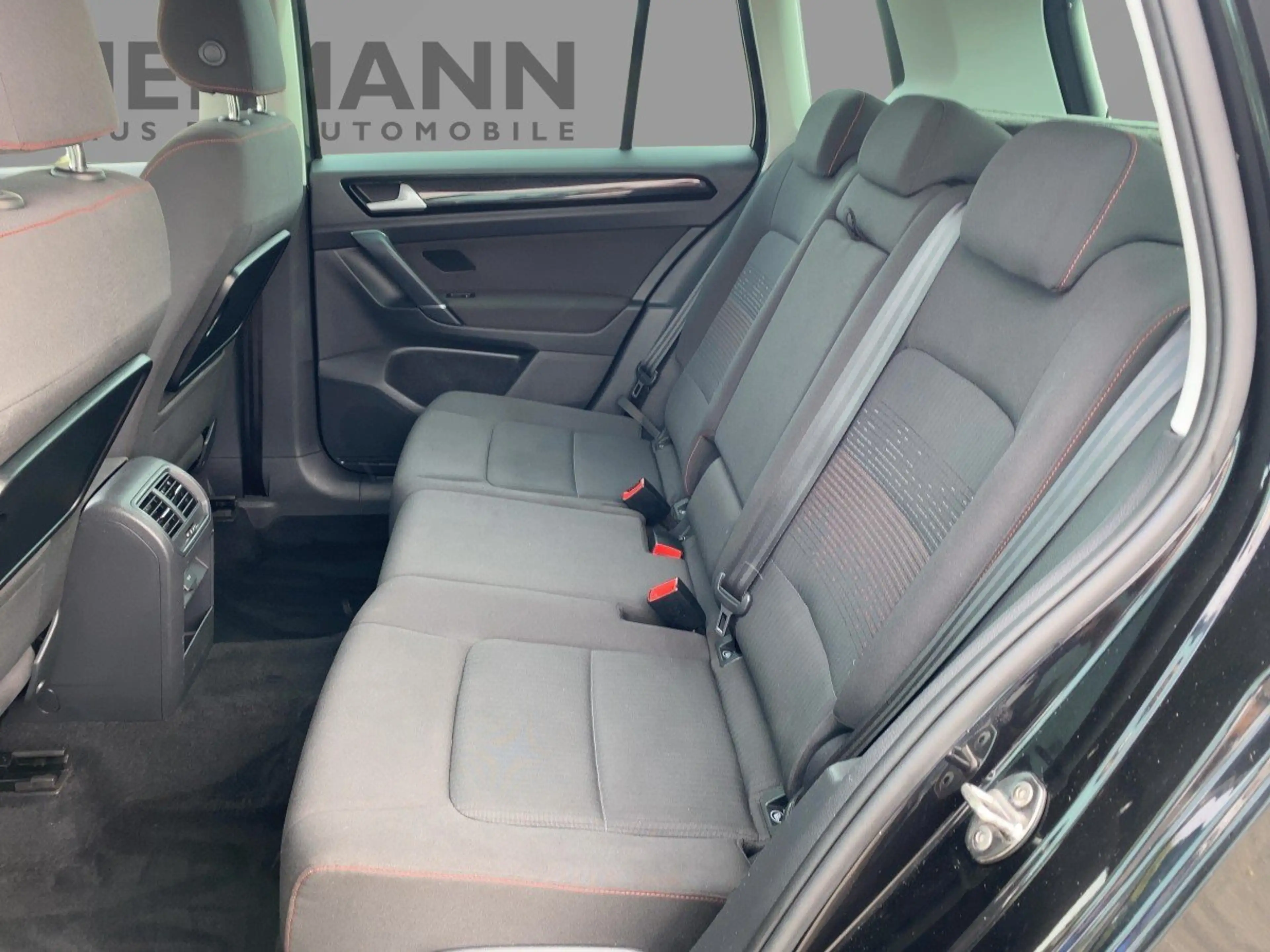 Volkswagen Golf Sportsvan VII 1.4 TSI BMT Sound LED*NAVI*LM — photo 9