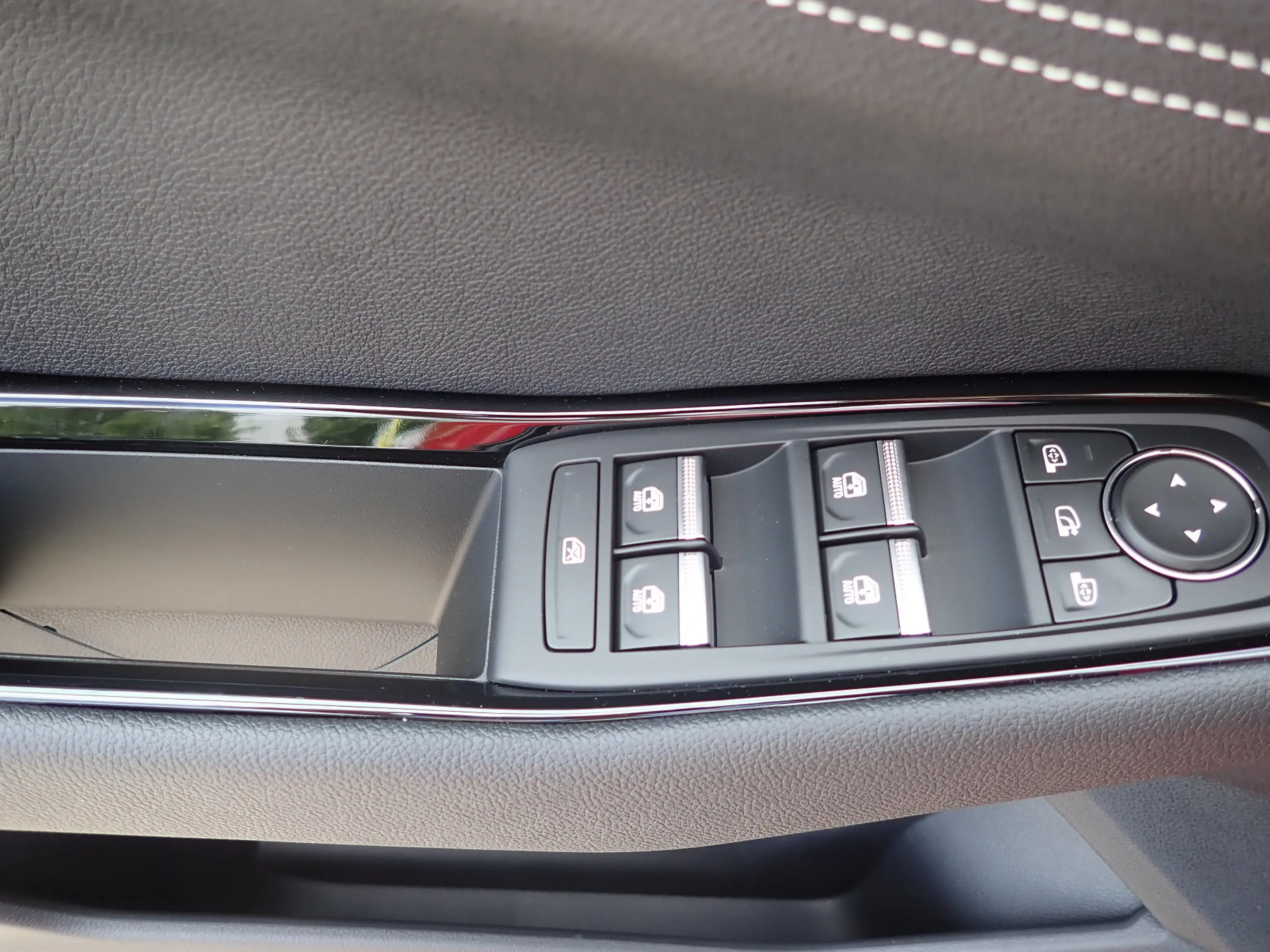 Renault Austral Techno Mild Hybrid 150 Automatik — photo 14