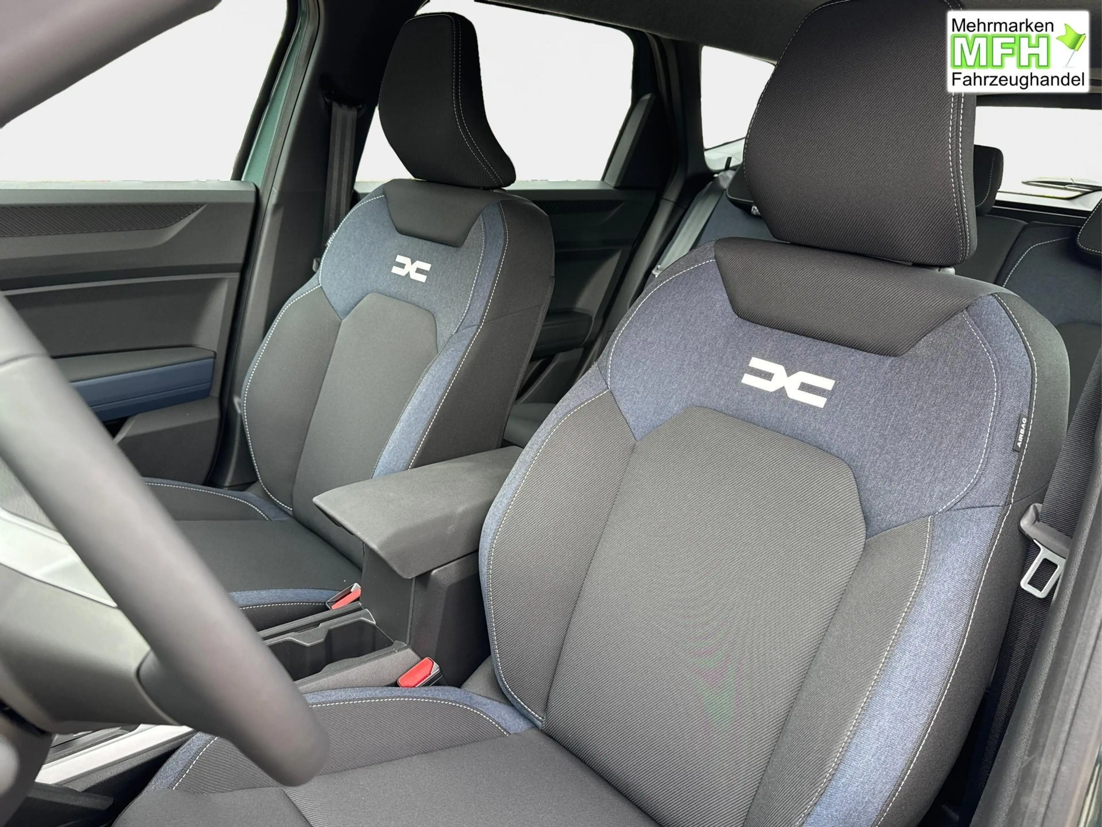 Dacia Bigster Expression SHZ+KLIMA+PDC+KAMERA+LED+17" ALU Hyb... — photo 15