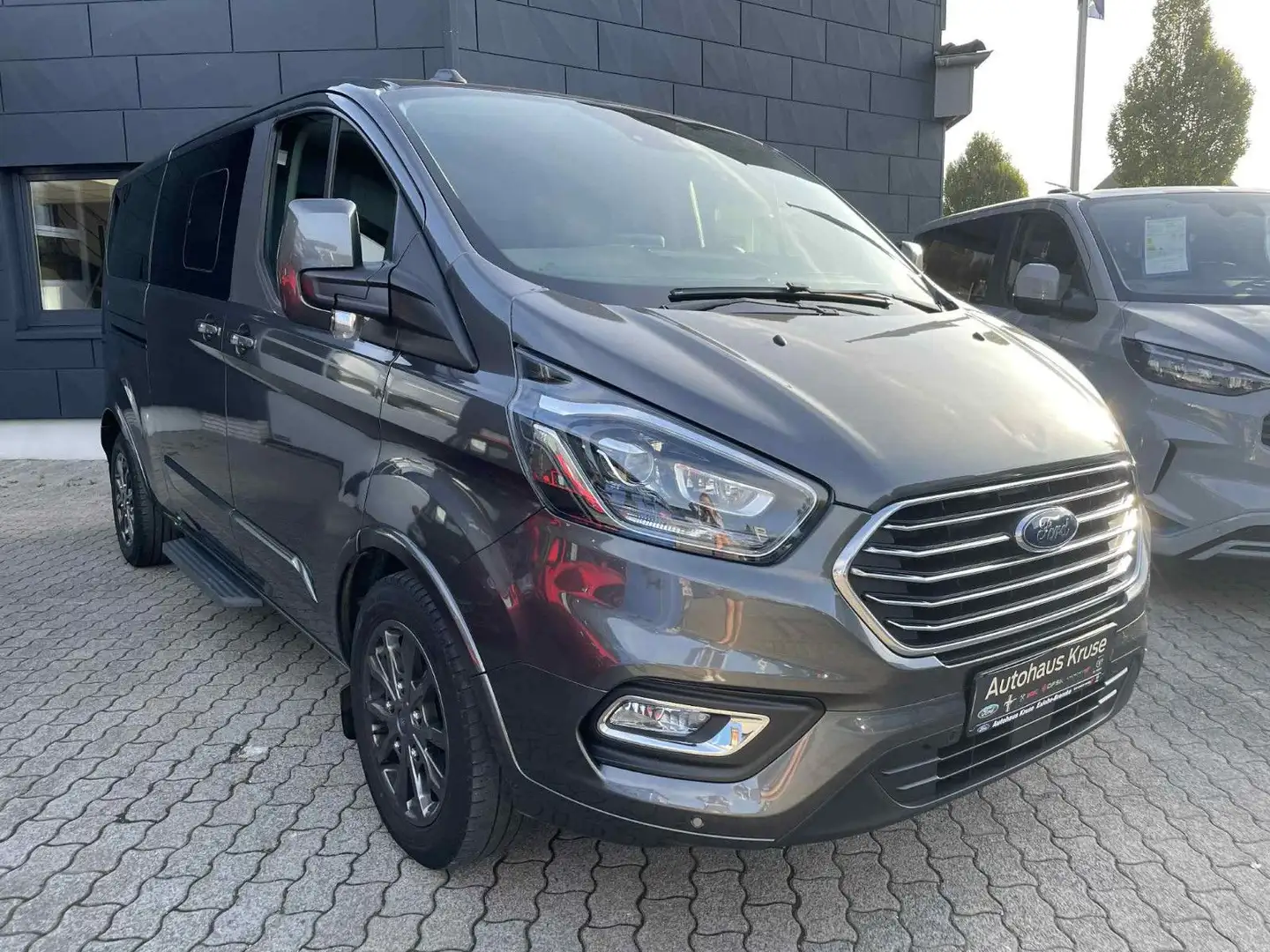 Ford Tourneo Custom 2.0l Titanium X L2 m. Standheiz. Grijs - 2