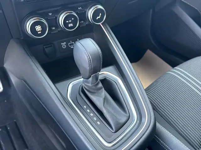 Renault Clio view 12