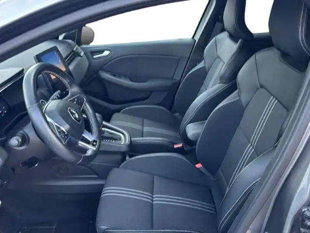 Renault Clio view 13