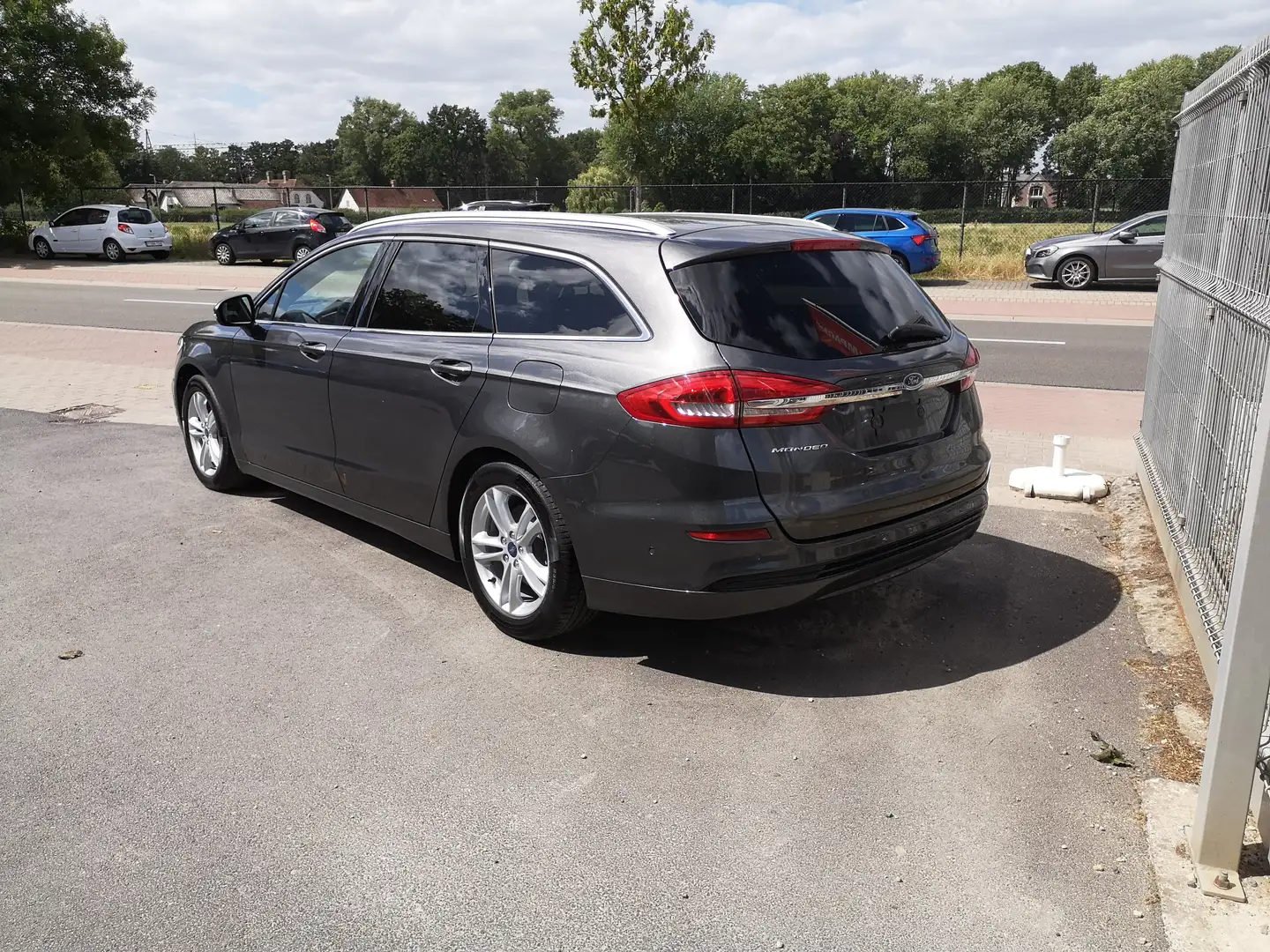 Ford Mondeo Mondeo Clipper 2.0 TDCi Titanium PowerShift Gris - 2