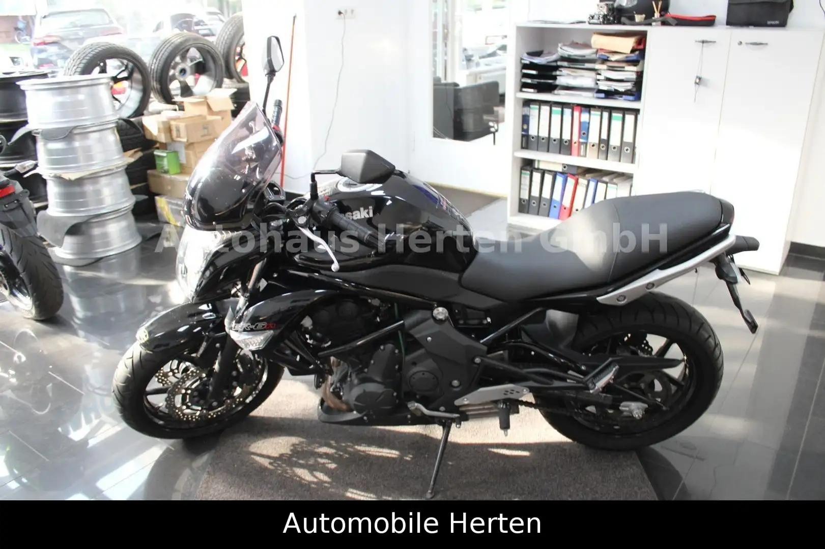 Kawasaki ER - 6 N TÜV NEU*20TKM*ABS*TOPZUSTAND* Noir - 2