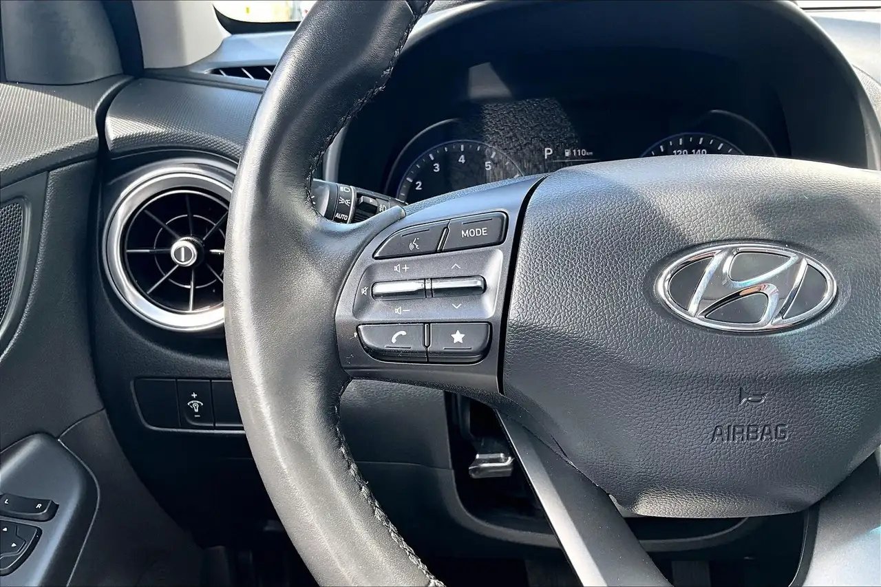 Hyundai KONA снимка Hyundai KONA