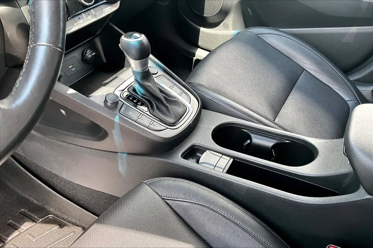 Hyundai KONA снимка Hyundai KONA