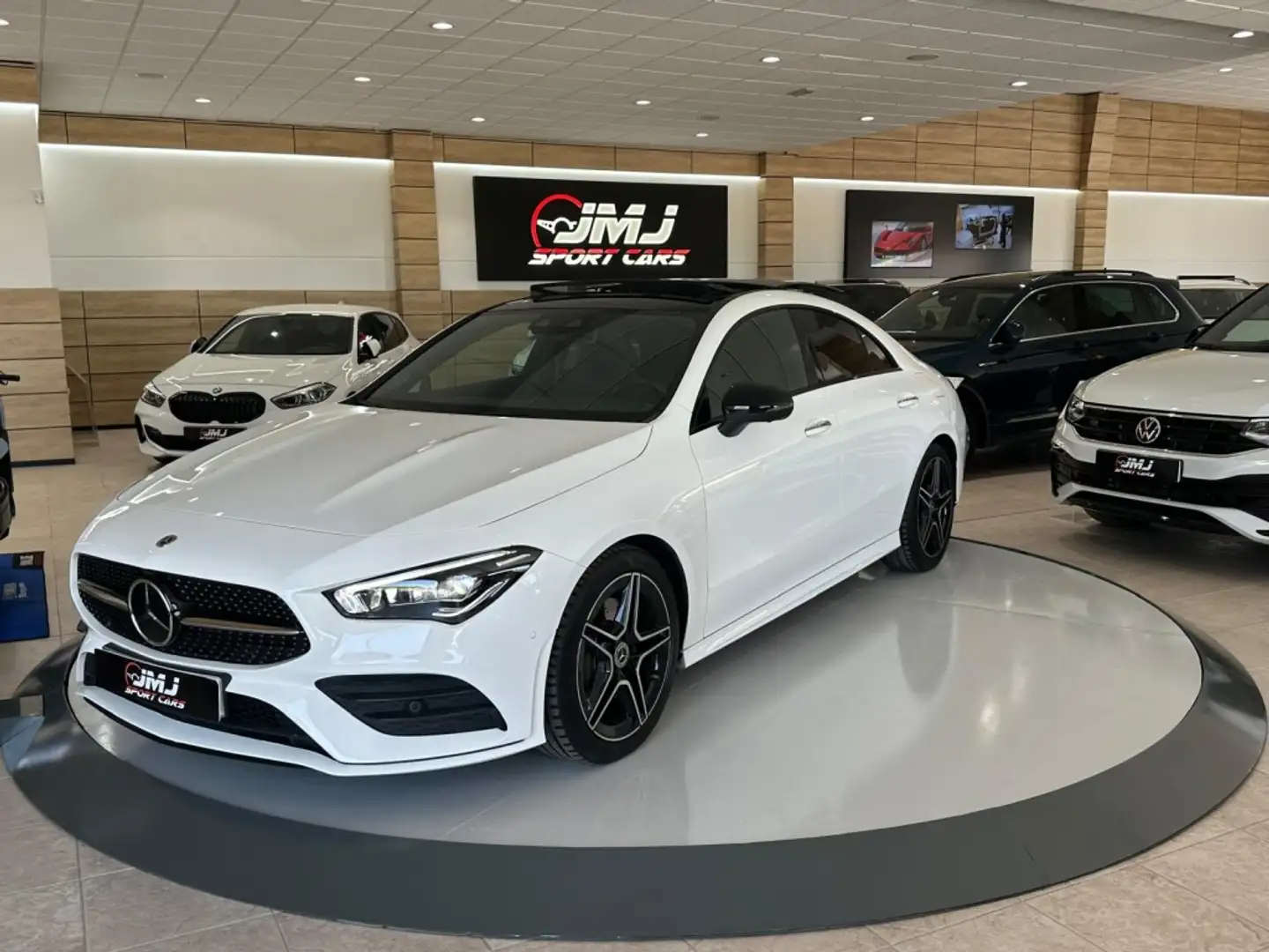 Mercedes-Benz CLA 200 7G-DCT Blanc - 1