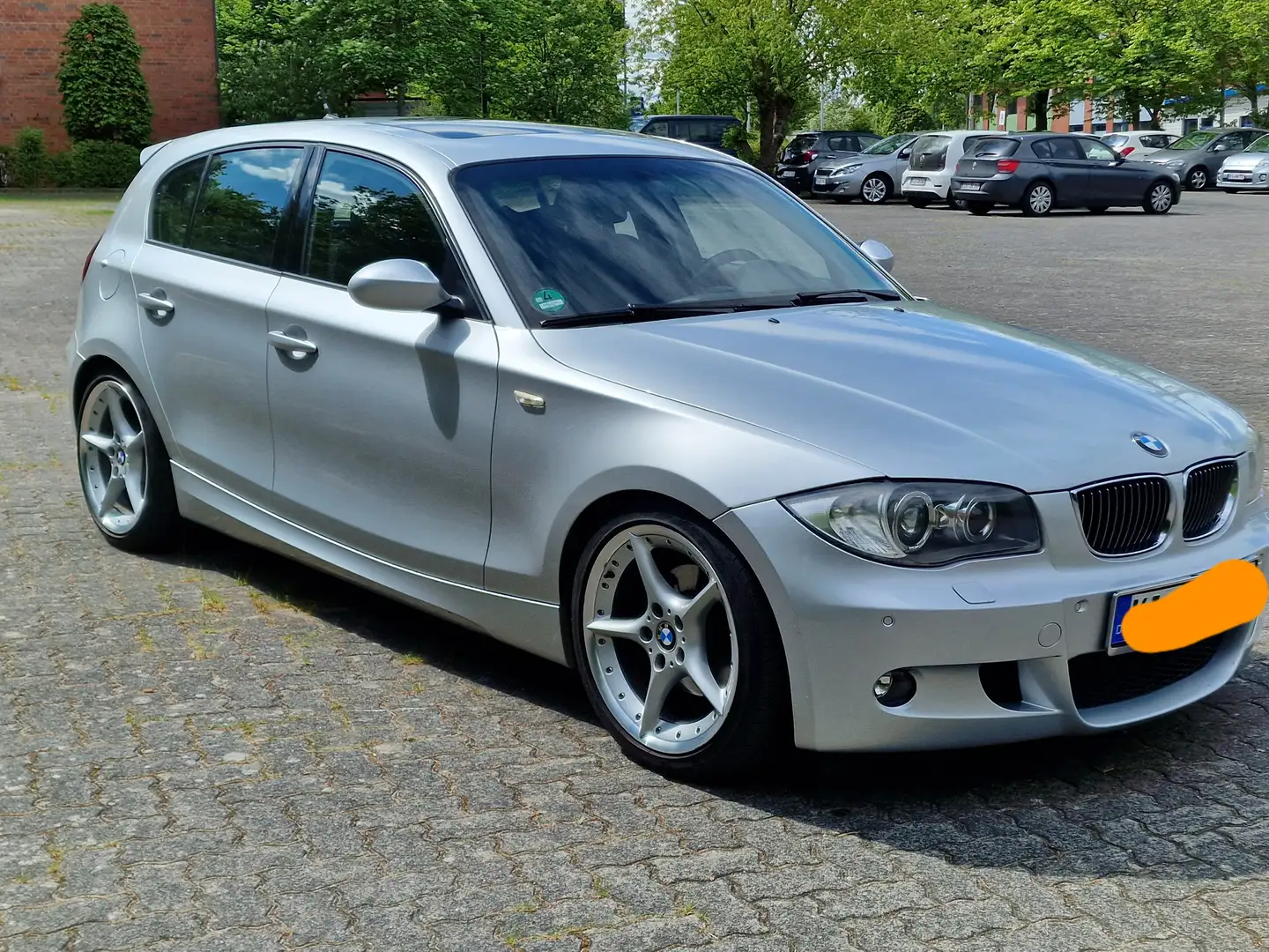 BMW 120 120d DPF Aut. Серебристый - 1