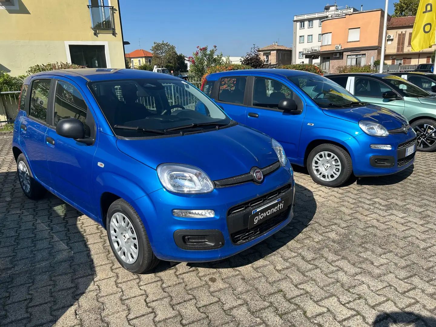 Fiat Panda PANDINA 1.0 70CV HYBRID ICON Bleu - 2