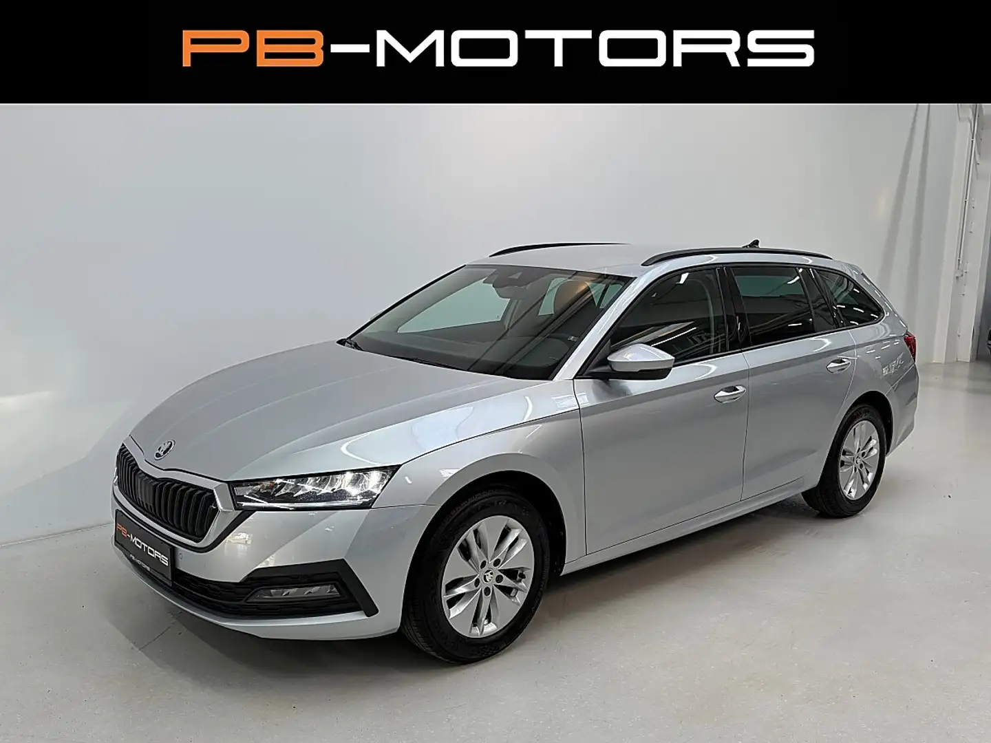 Skoda Octavia Combi 2,0 TDI Ambition Virtual Cockpit Keyless LED Silber - 1
