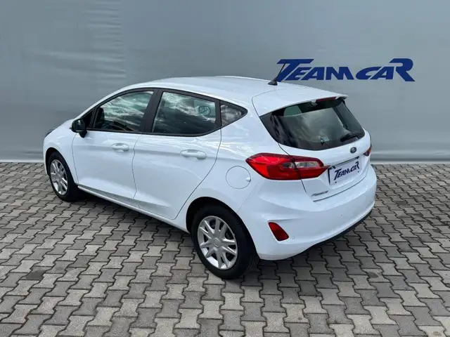 Ford Fiesta view 3