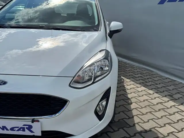 Ford Fiesta view 13