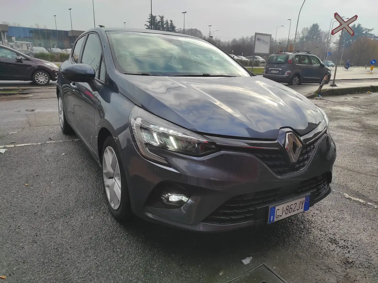 Renault Clio Clio V1.0 tce Business 90cv my22 Gris - 2