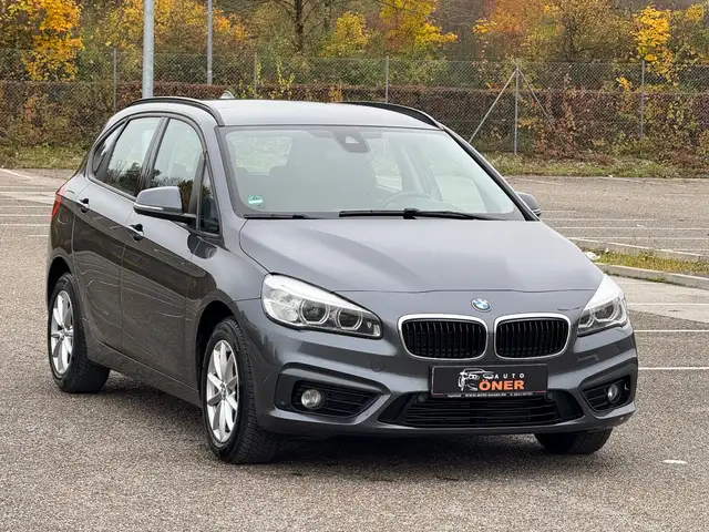 BMW 218 i Active Tourer*Automatik*Klimaaut*SHZ*LED