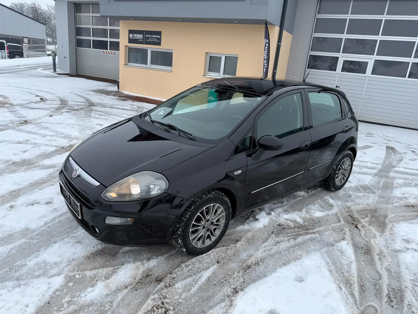 Fiat Punto MyLife *PICKERL NEU* Schwarz - 1