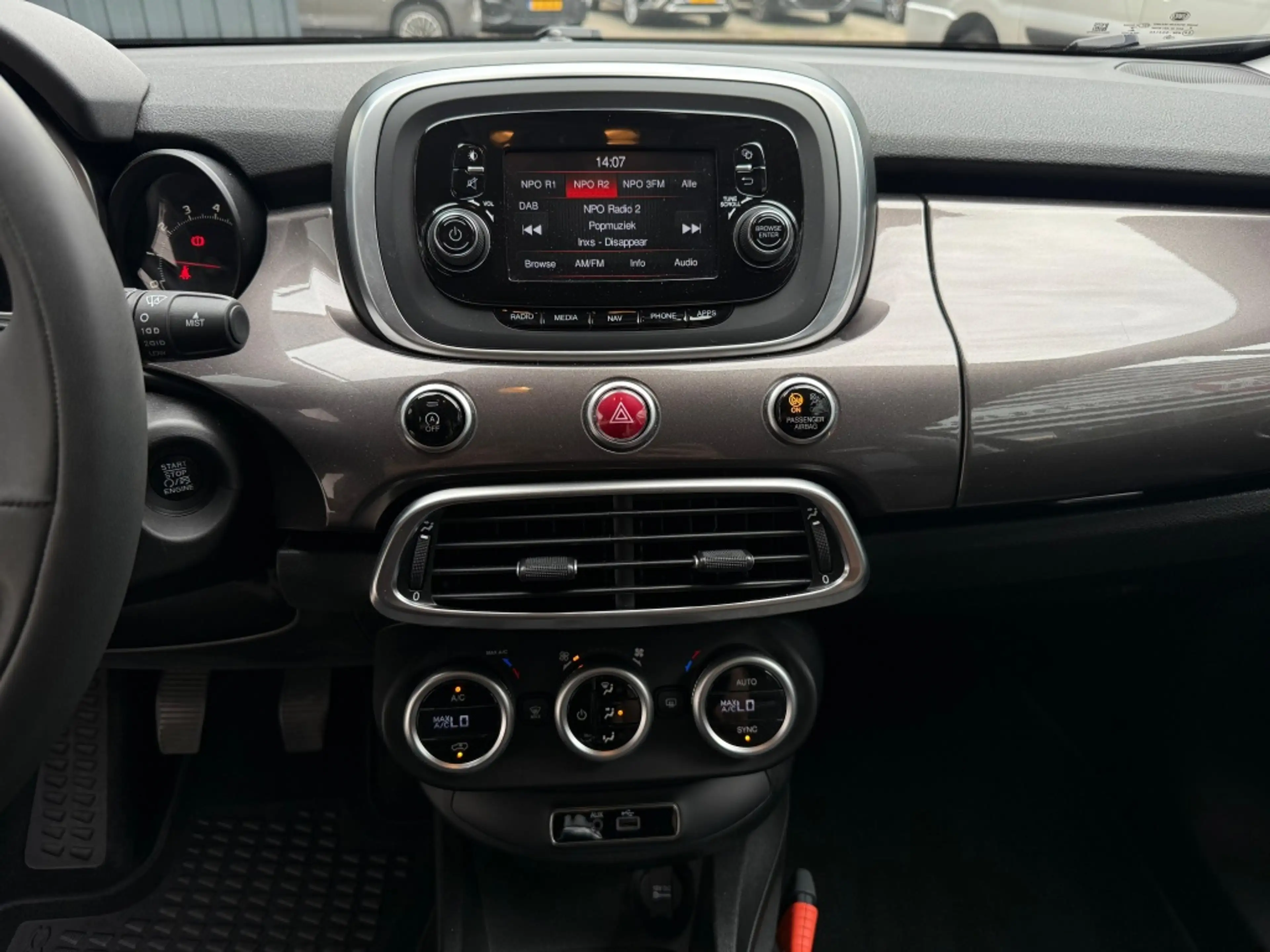 Fiat 500X 1.4 T M-Air Lounge — photo 8