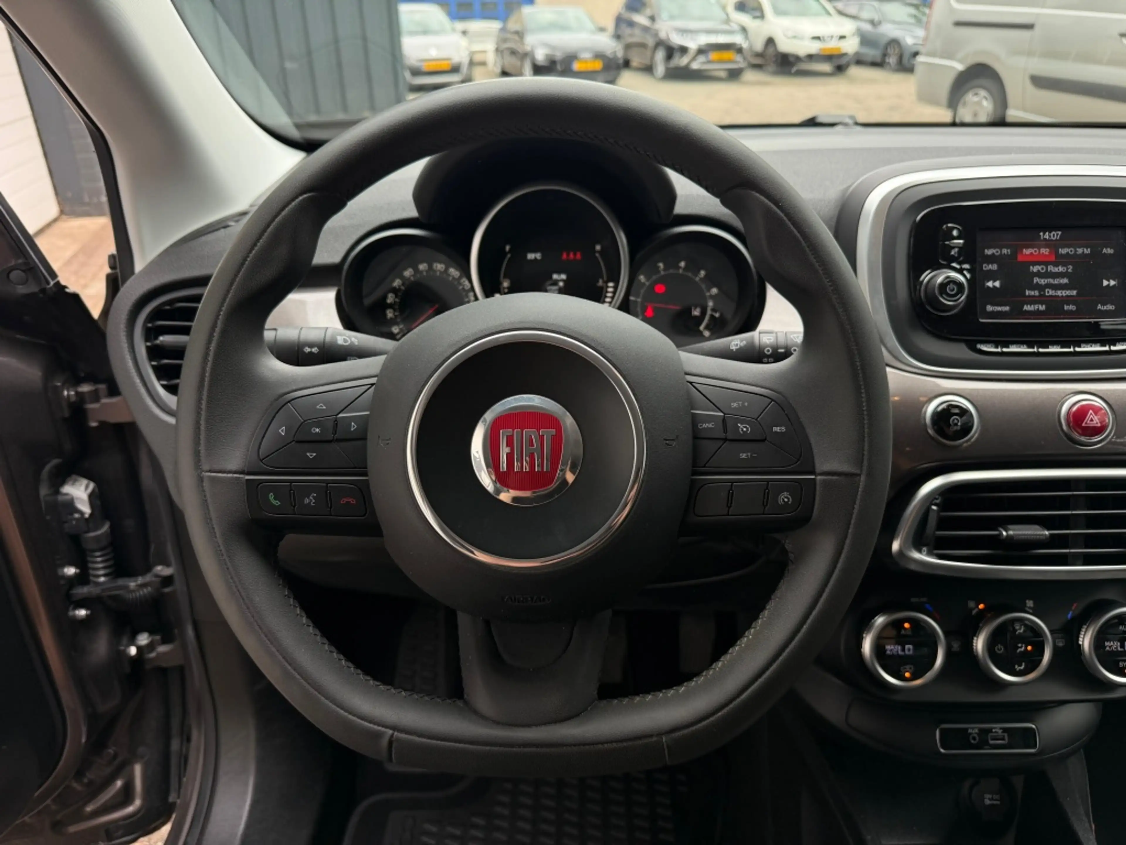 Fiat 500X 1.4 T M-Air Lounge — photo 10