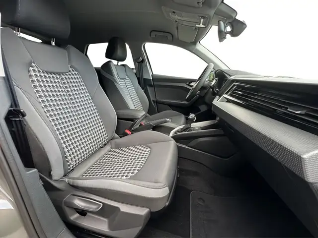 Audi A1 view 10
