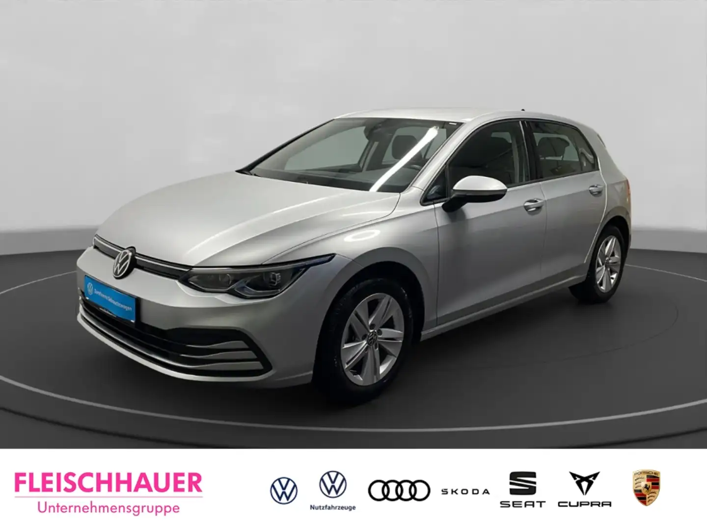 Volkswagen Golf VIII 1,5 TSI Life ACC LED Navi Apple CarPlay DAB P Silber - 1