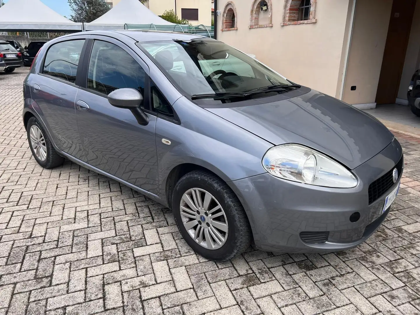 Fiat Grande Punto Grande Punto 1.2 Neo patentati Grigio - 1