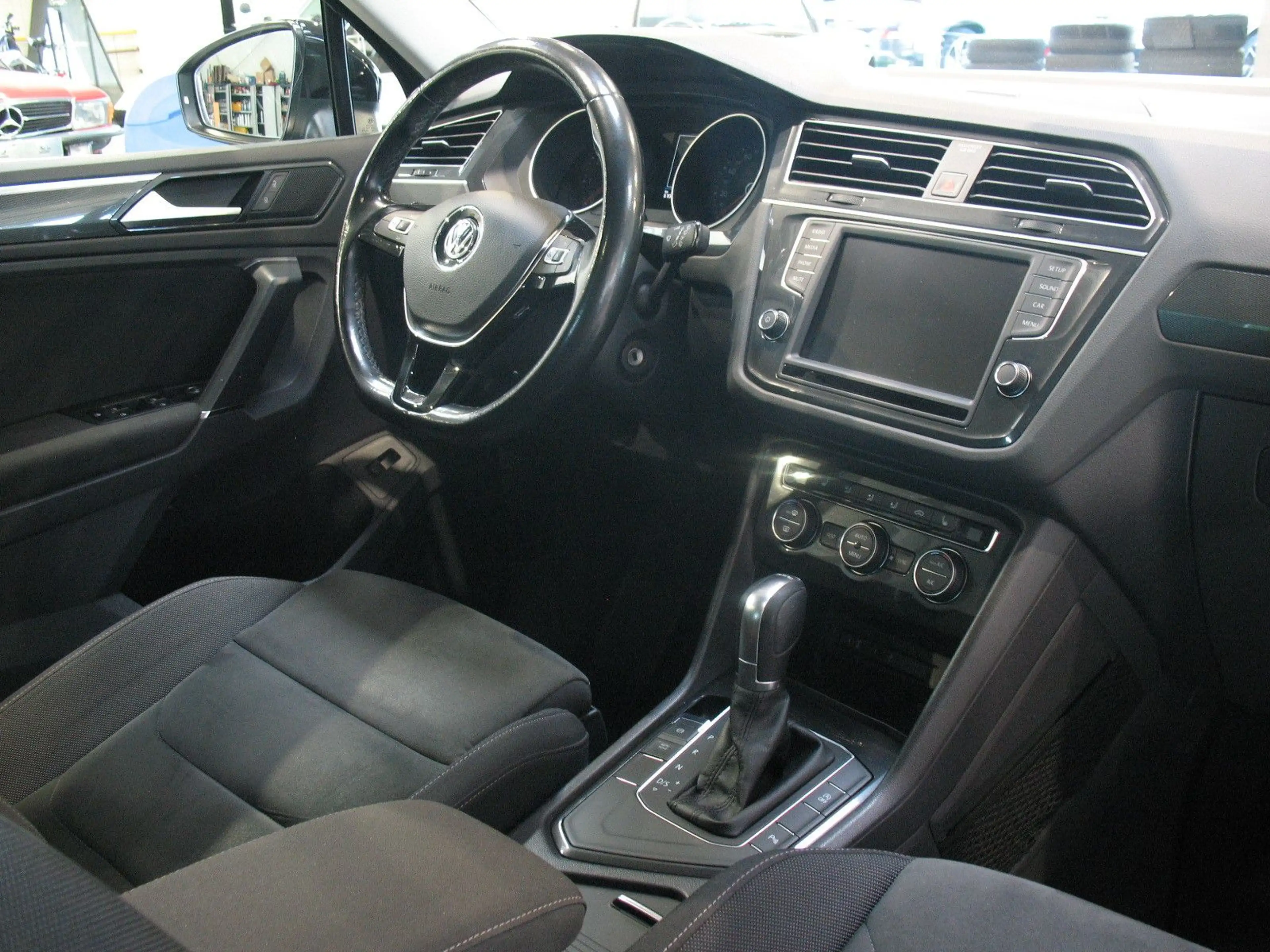 Volkswagen Tiguan 1.4 TSI ACT BMT DSG Comfortline *AHK*SHD* — photo 7