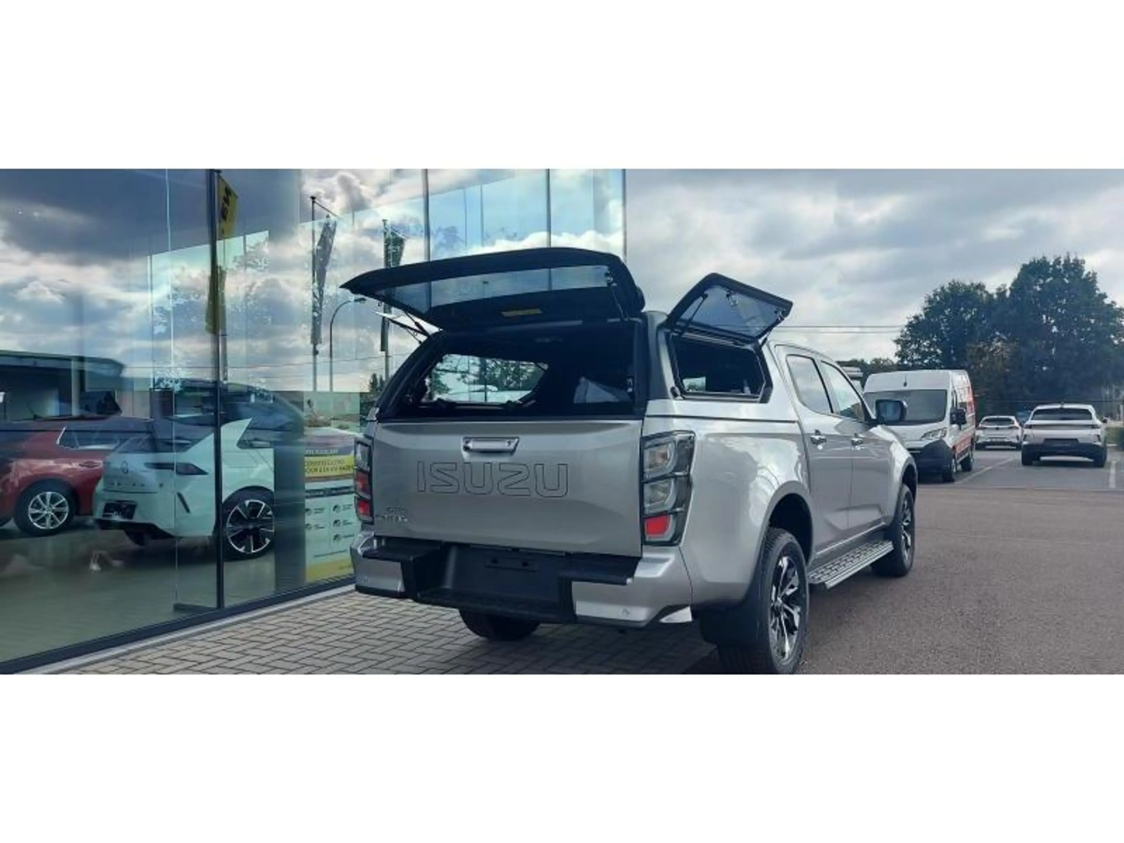 Isuzu D-Max LSX 2.2TD AT8 Hardtop, Leder,Carplay, Trekhaak — photo 7