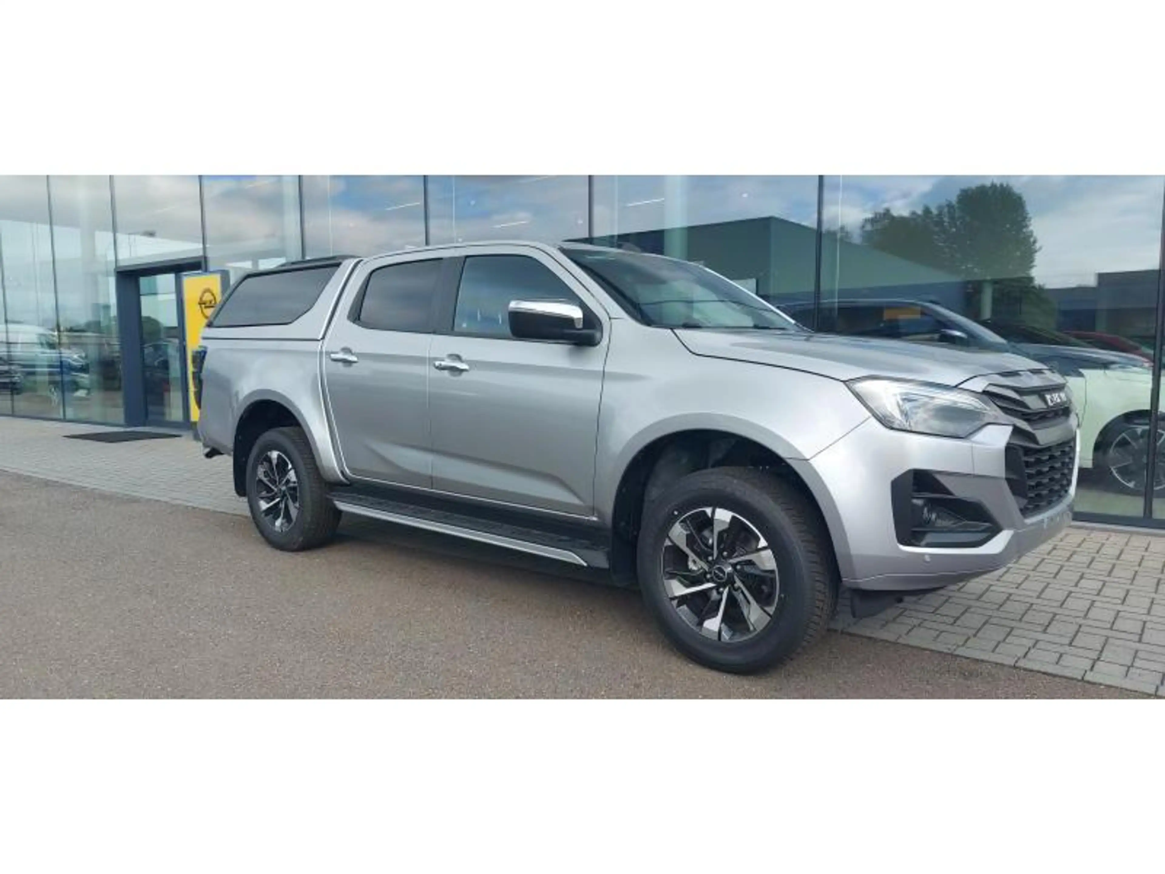 Isuzu D-Max LSX 2.2TD AT8 Hardtop, Leder,Carplay, Trekhaak — photo 2
