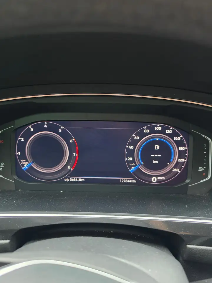 Volkswagen Tiguan снимка Volkswagen Tiguan