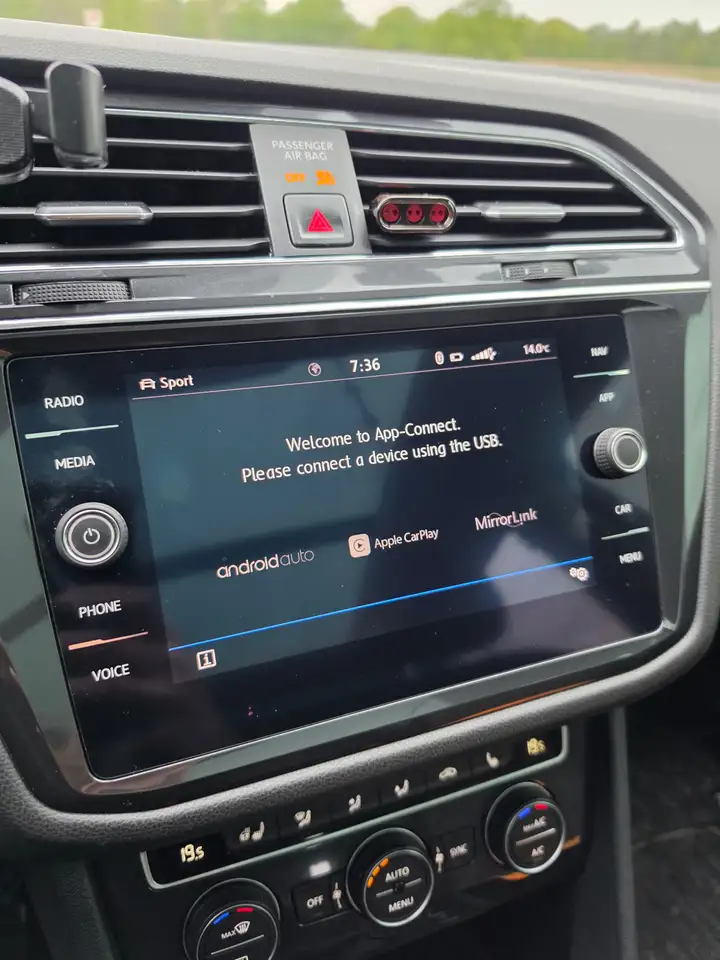 Volkswagen Tiguan снимка Volkswagen Tiguan