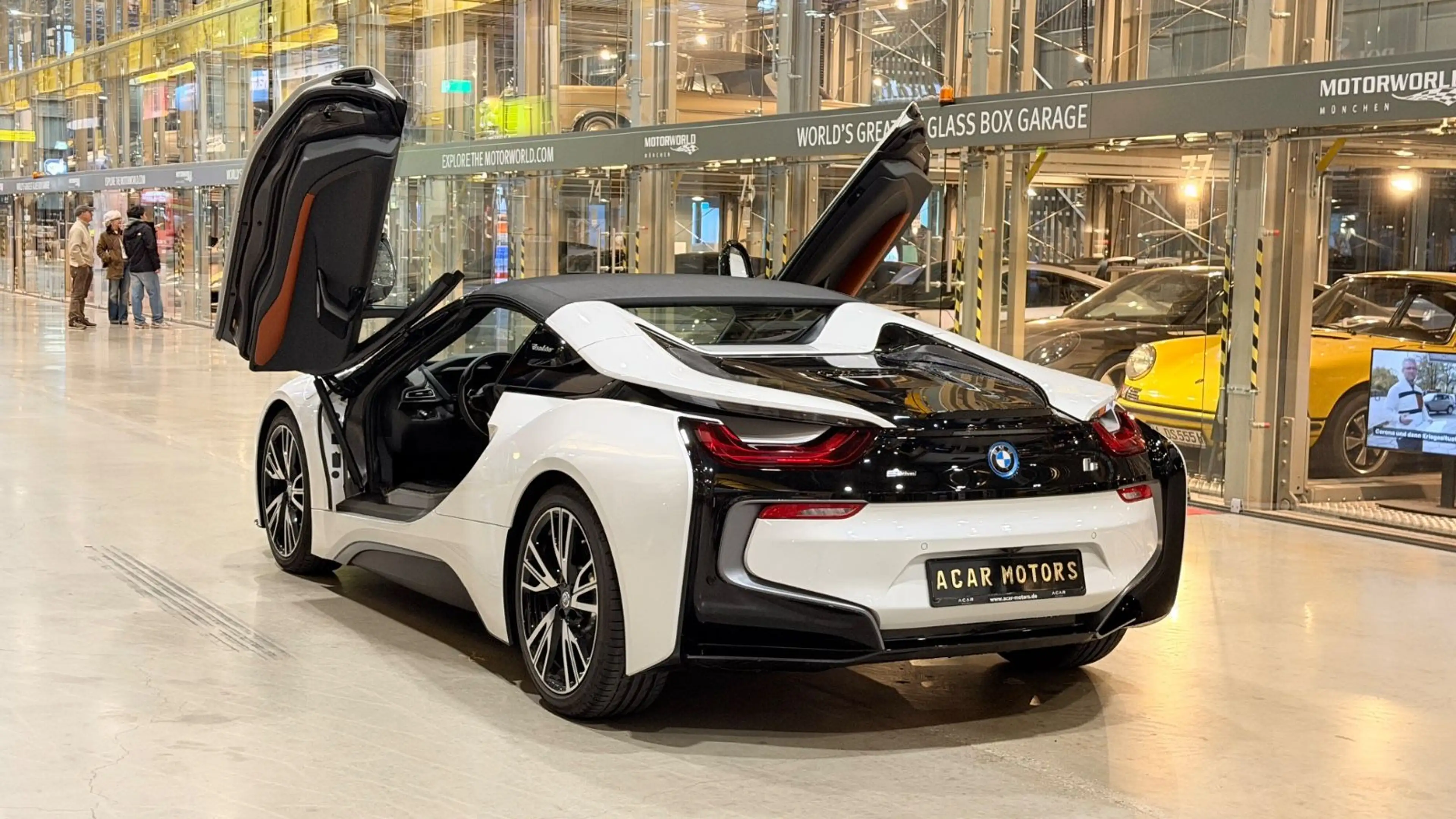 BMW i8 Roadster LEDER*KERAMIK*LED*HUD*grosserTank — photo 7