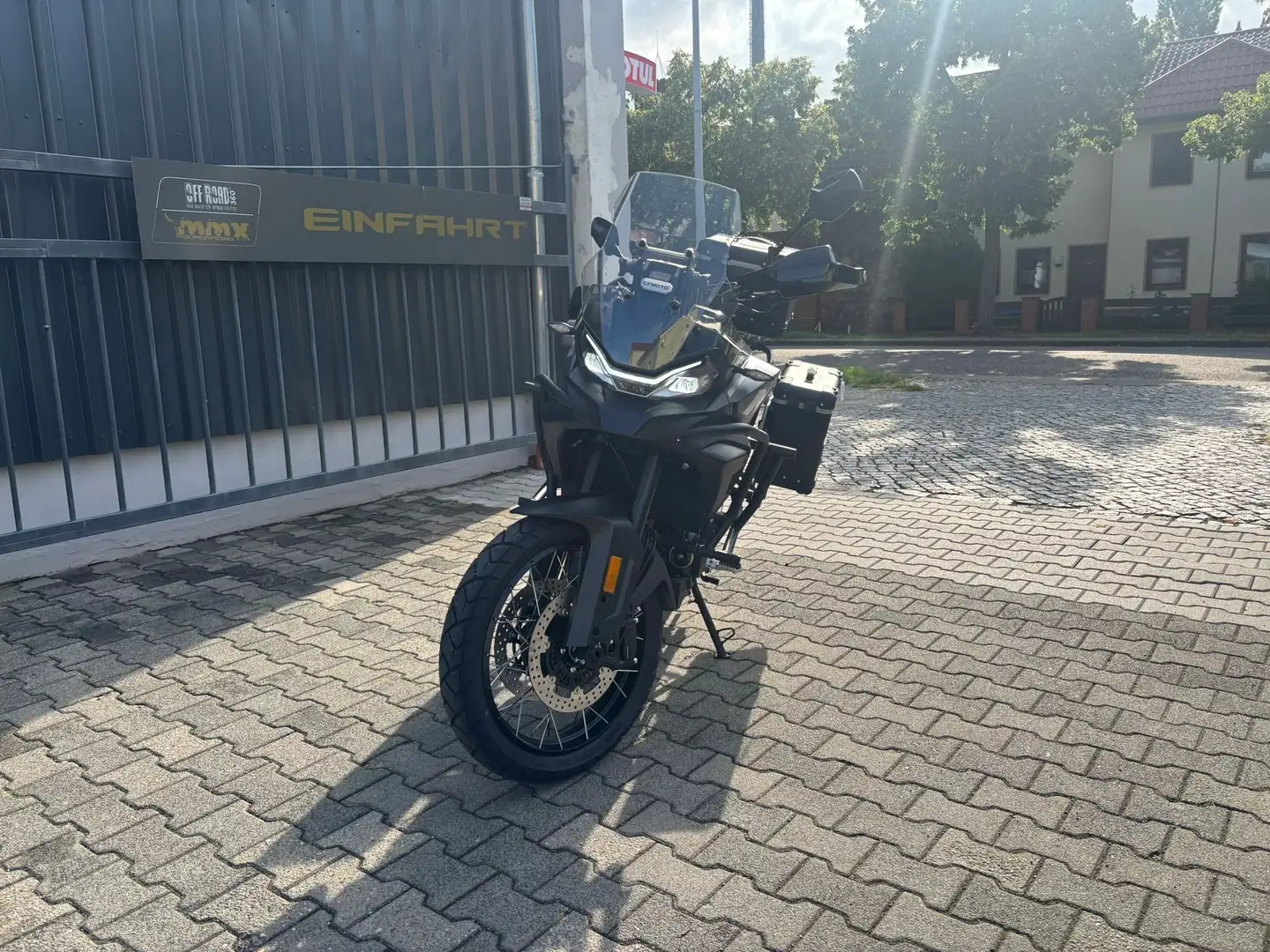 CFMOTO 700 MT Touring Negru - 2