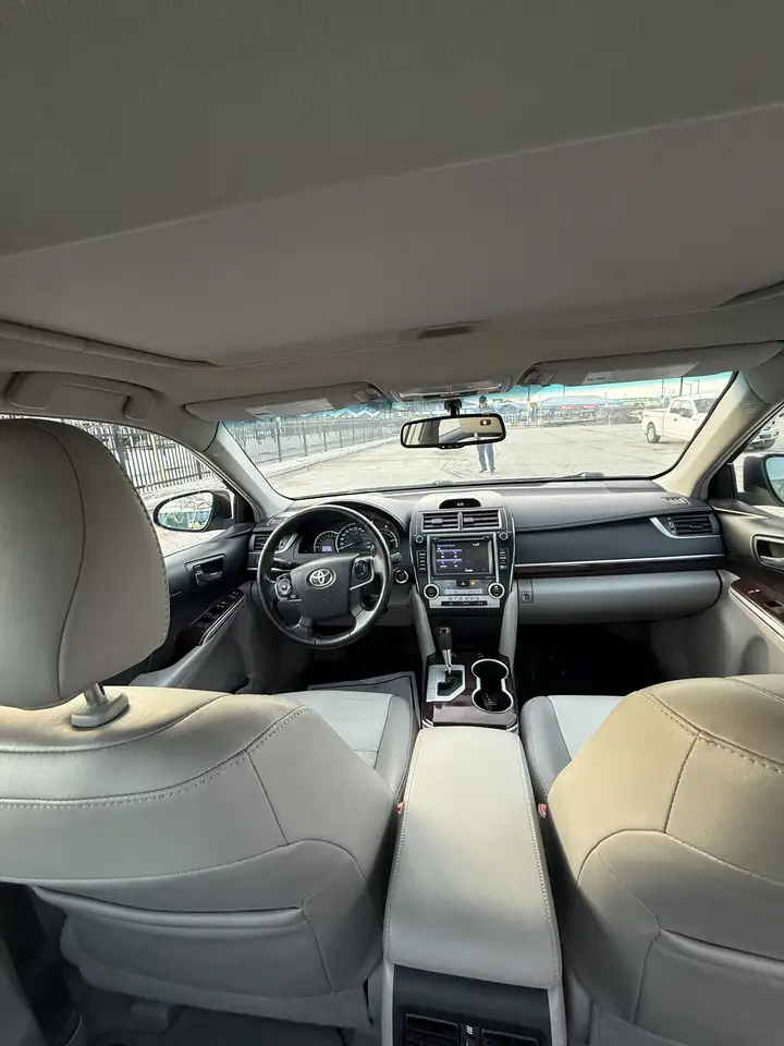 Toyota Camry снимка Toyota Camry