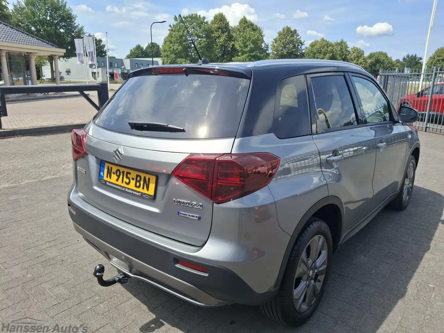 Suzuki Vitara 1.4 Boosterjet Comfort Smart Hybrid Grijs - 2