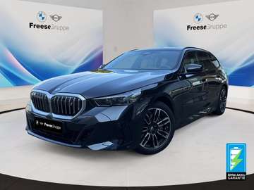 xDrive40 Touring M-Paket | AHK HEAD-UP PANO