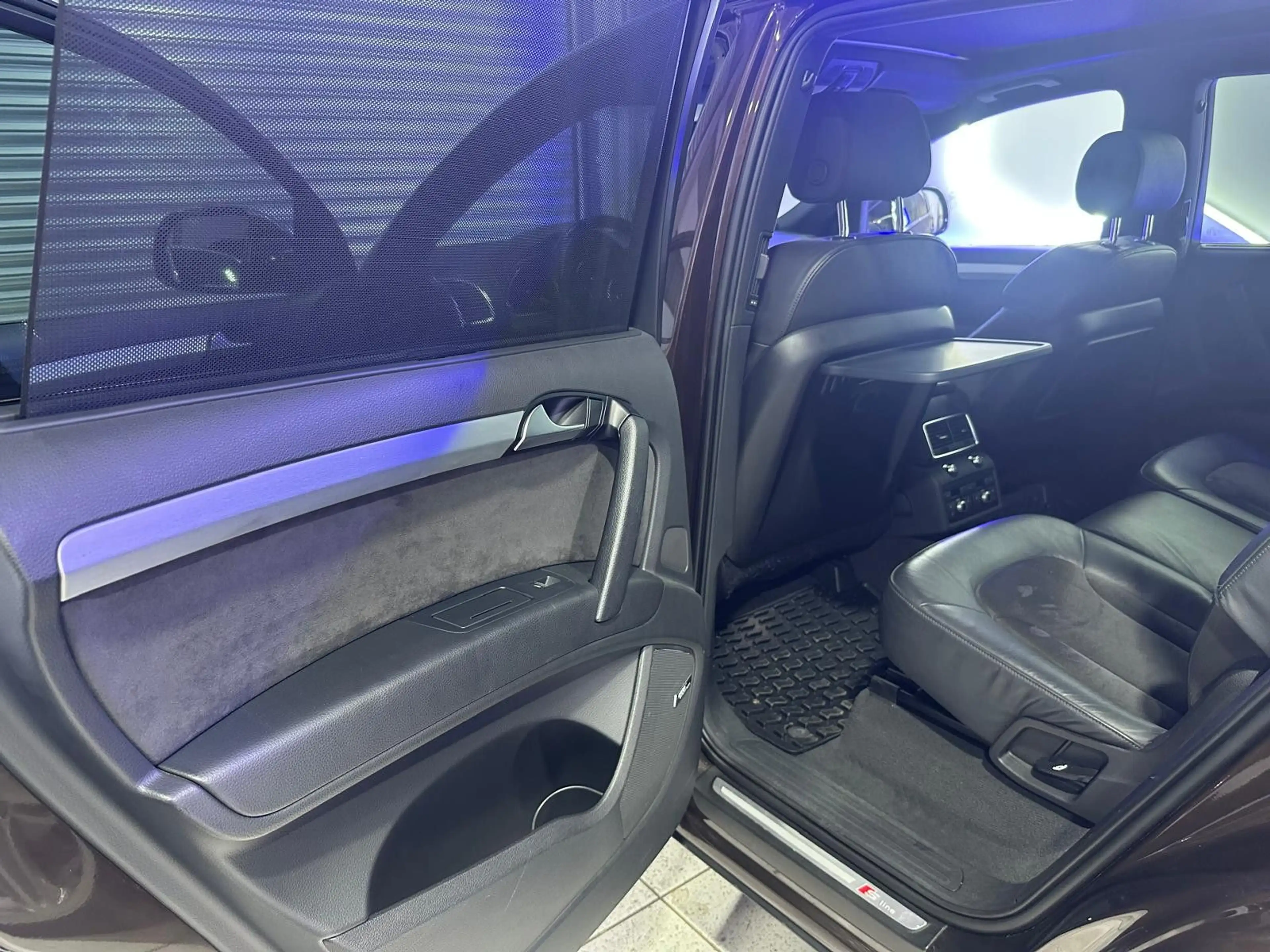 Audi Q7 3.0 TDI quattro — photo 11