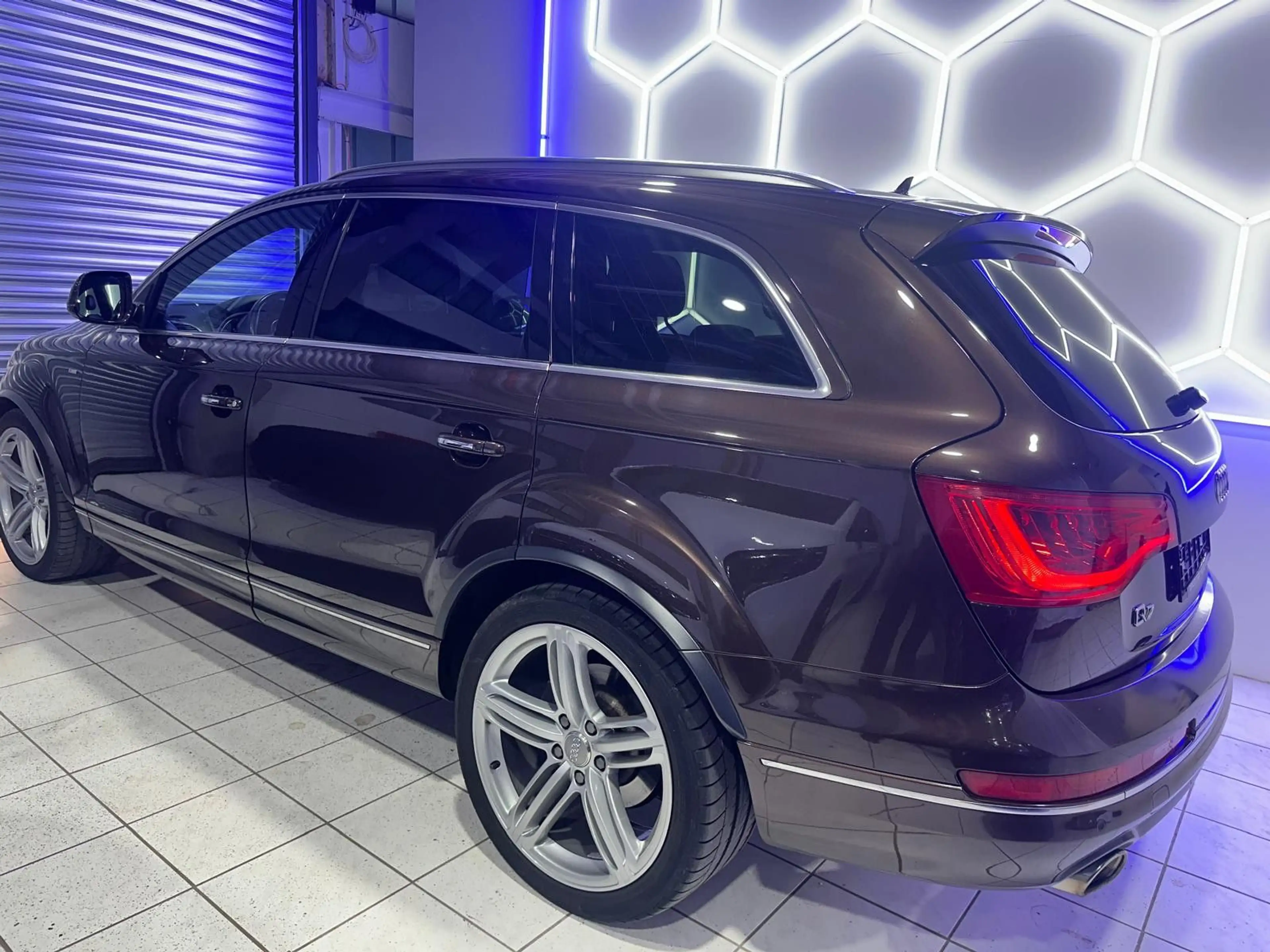 Audi Q7 3.0 TDI quattro — photo 4