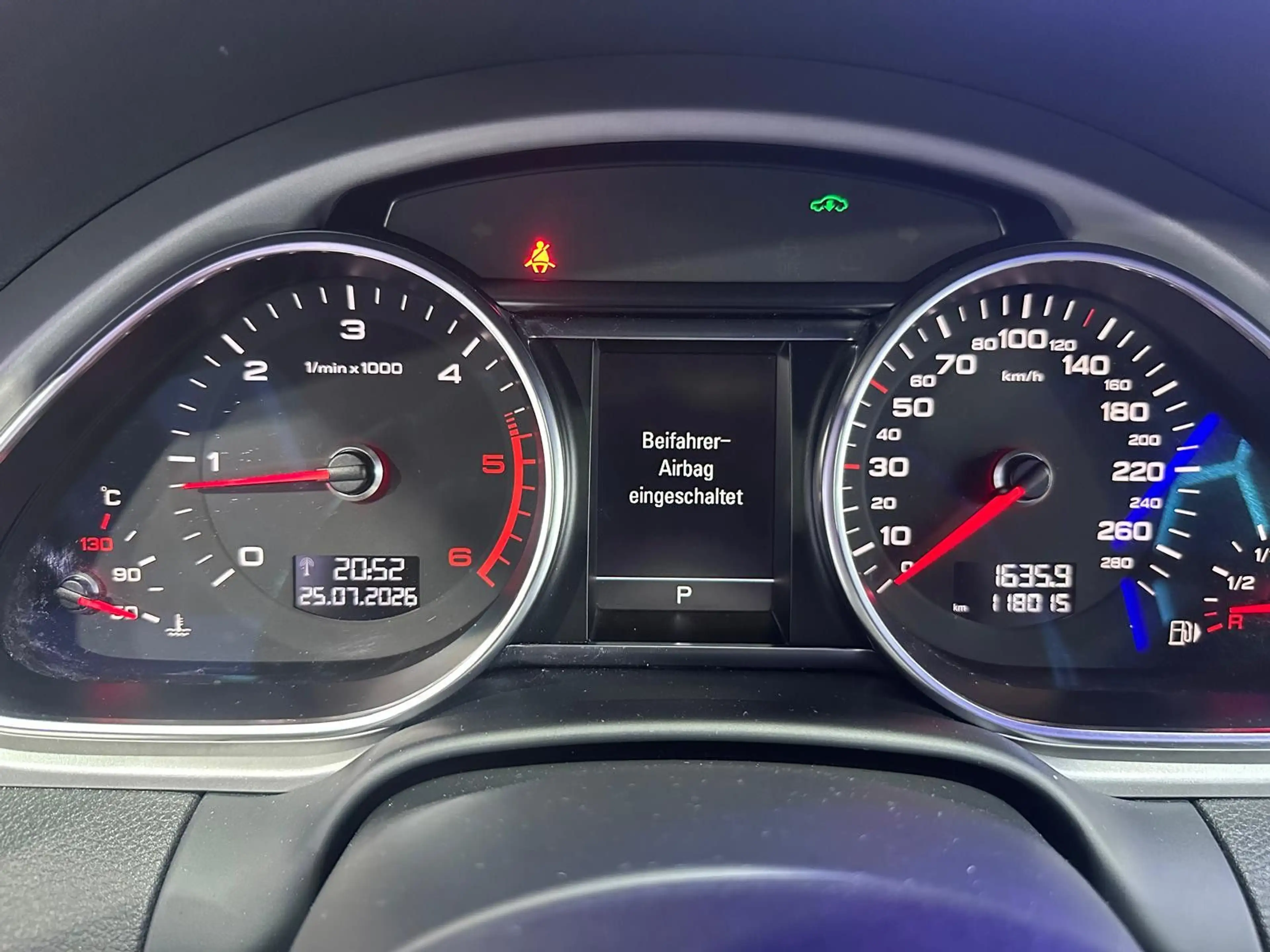 Audi Q7 3.0 TDI quattro — photo 14