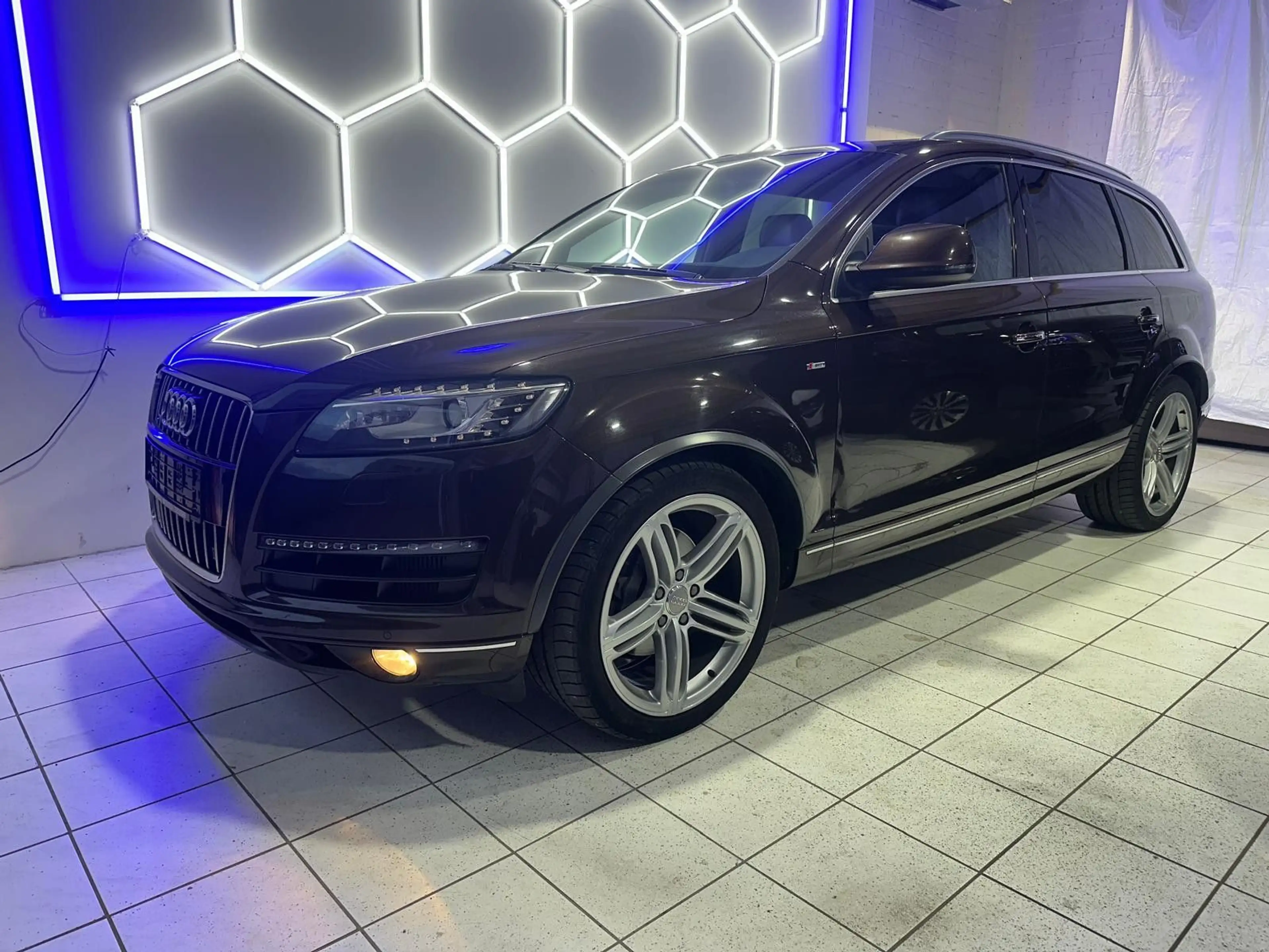 Audi Q7 3.0 TDI quattro — photo 2