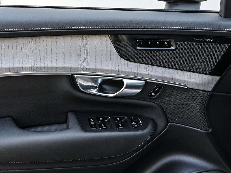 2026 Volvo XC90 B6 AWD Ultra Dark Theme 7-Seater thumb 20