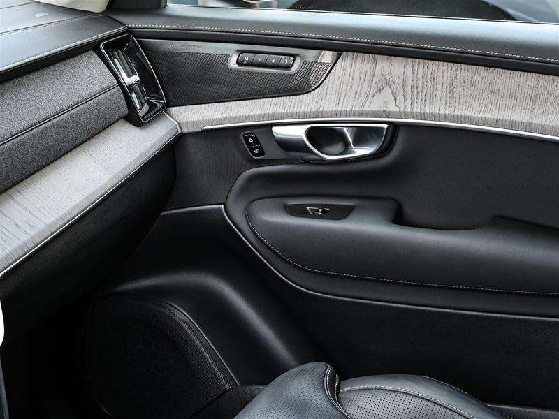 2026 Volvo XC90 B6 AWD Ultra Dark Theme 7-Seater thumb 19