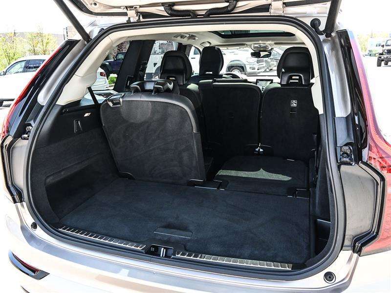 2026 Volvo XC90 B6 AWD Ultra Dark Theme 7-Seater thumb 10