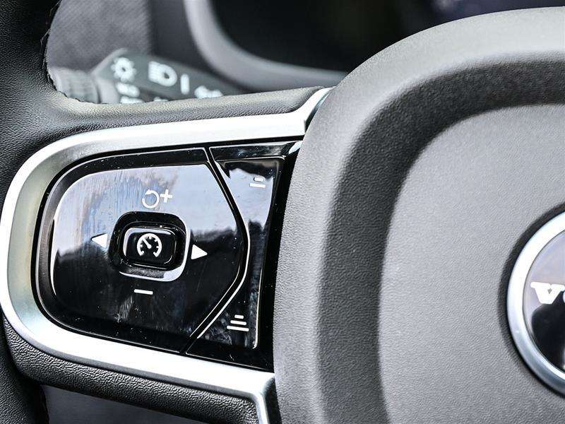 2026 Volvo XC90 B6 AWD Ultra Dark Theme 7-Seater thumb 27