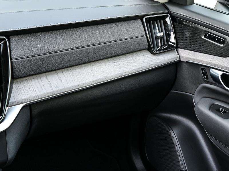 2026 Volvo XC90 B6 AWD Ultra Dark Theme 7-Seater thumb 28