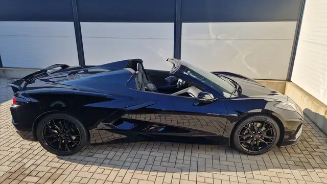 Corvette Stingray C8 CABRIO 3LT 6,2L V8 BLACK-EDITION "Front Lift" Ansicht 4