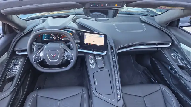 Corvette Stingray C8 CABRIO 3LT 6,2L V8 BLACK-EDITION "Front Lift" Ansicht 17