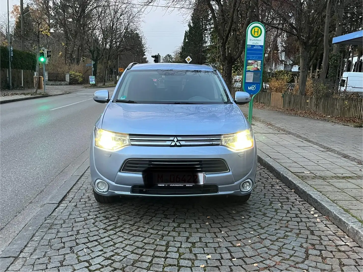Mitsubishi Outlander Outlander 2.0 4WD Plug-In Hybrid Plus 203 PS Azul - 1