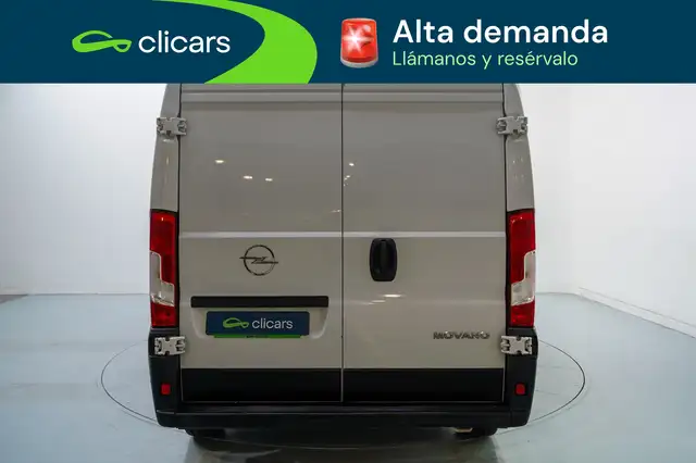 Opel Movano view 4